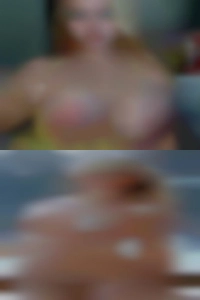 Nos corps et nude un matelas.